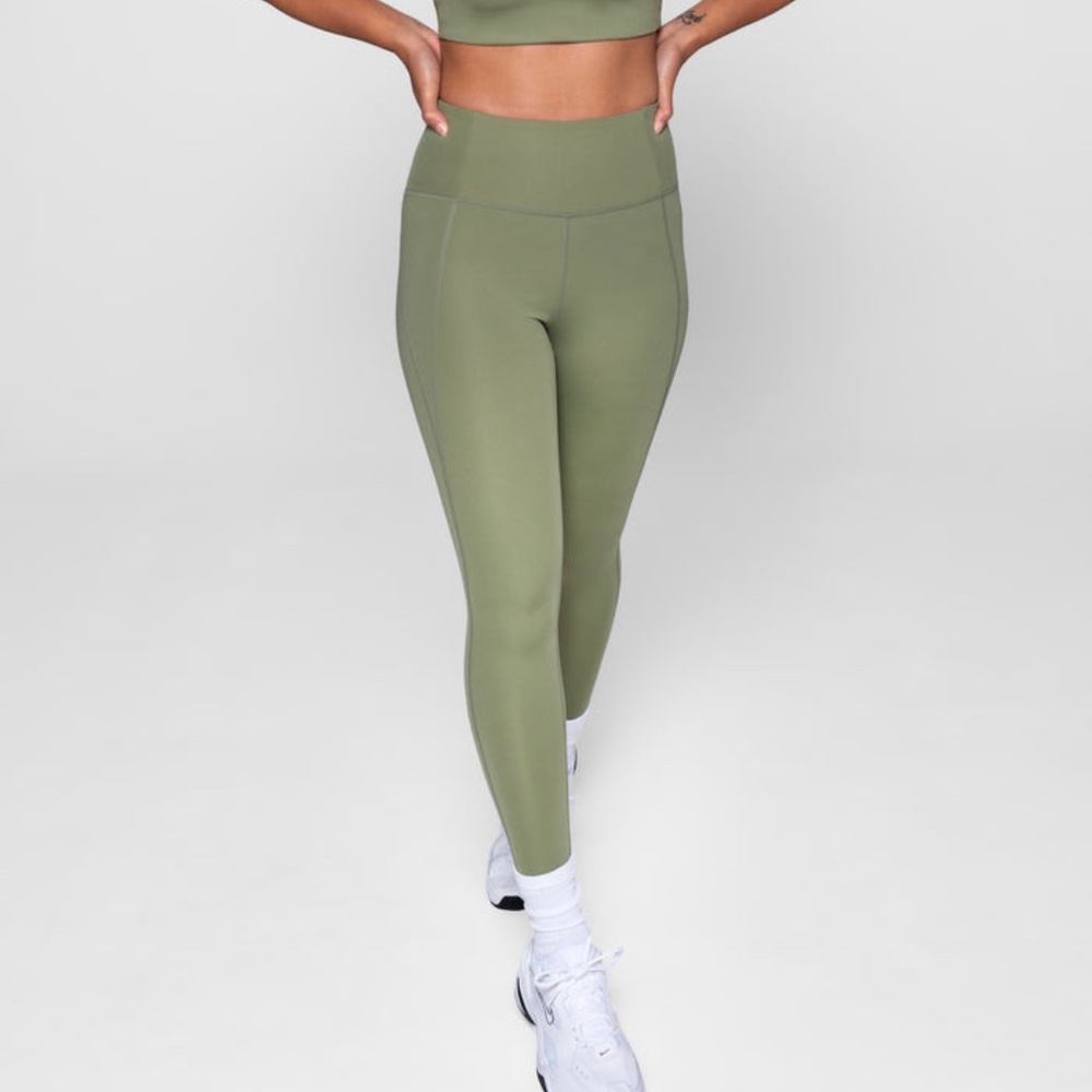 NWT GIRLFRIEND Olive Compressive High-Rise Legging - Picture 2 of 5